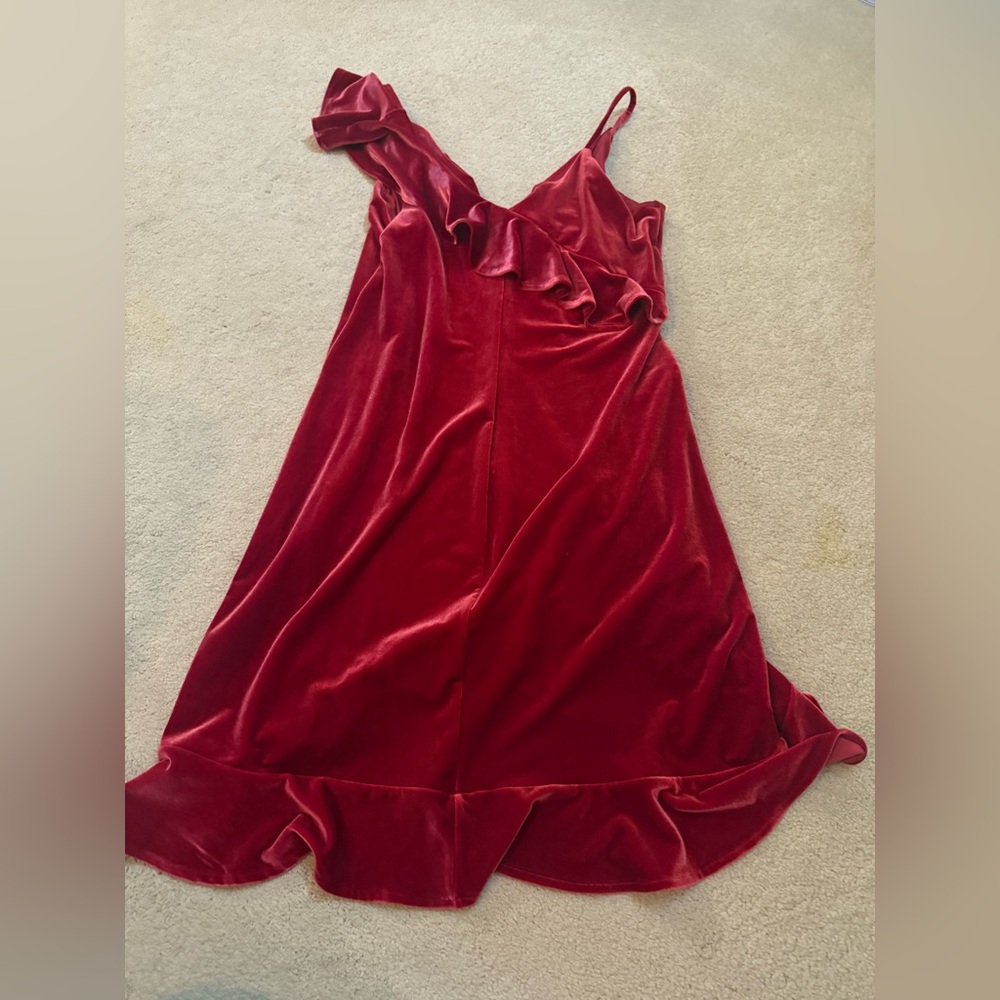 EXPRESS RED VELVET RUFFLE MINI DRESS - Picture 5 of 5